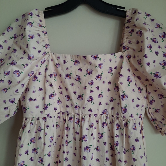 NWT Floral puff sleeves square neck dress XS - Picture 2 of 9